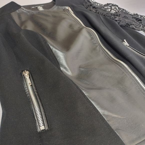 International Concepts Women's Black Faux Leather Long Lace Sleeve Jacket Sz S - Picture 11 of 12